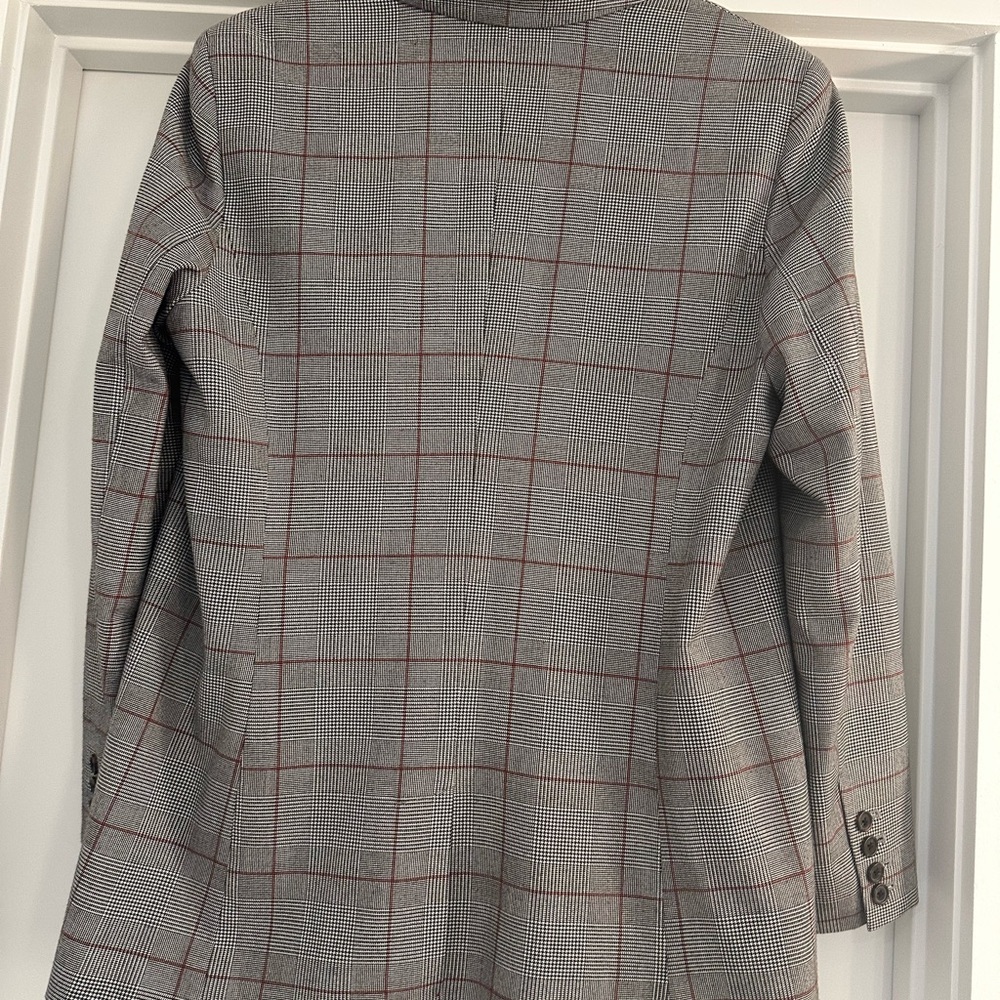 Gray, Black, White and Red Checkered Houndstooth Blazer, Size L - Picture 4 of 5